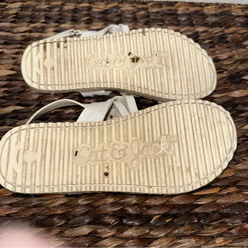 Cat‎ & Jack sandals kids size 3 white